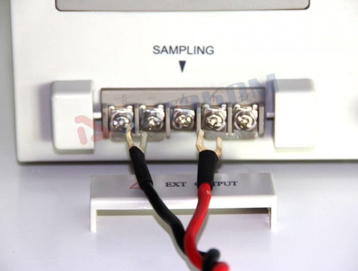 APS-3605L Источник питания